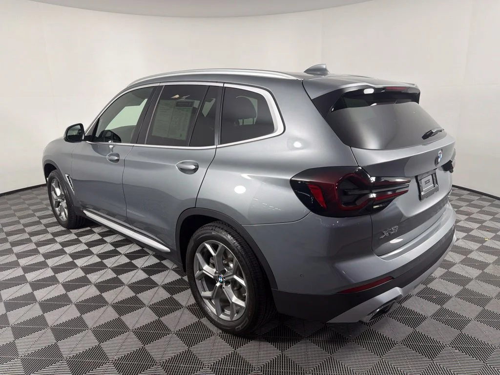 Certified Used 2024 Gray BMW xDrive30i image 7