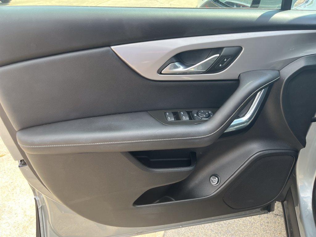 Used 2023 Gray Chevrolet LT image 11