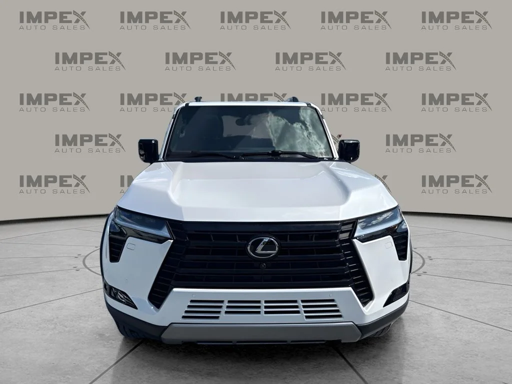 Used 2024  Lexus 550 Overtrail+ image 7