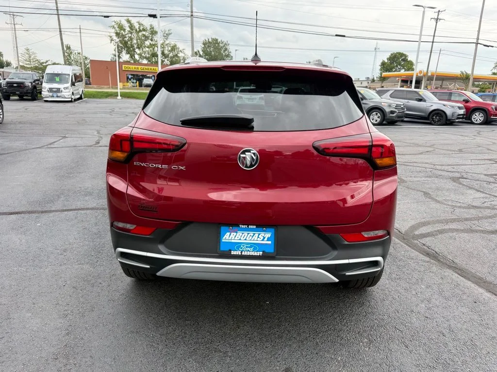 Used 2020 Red Buick Select image 6