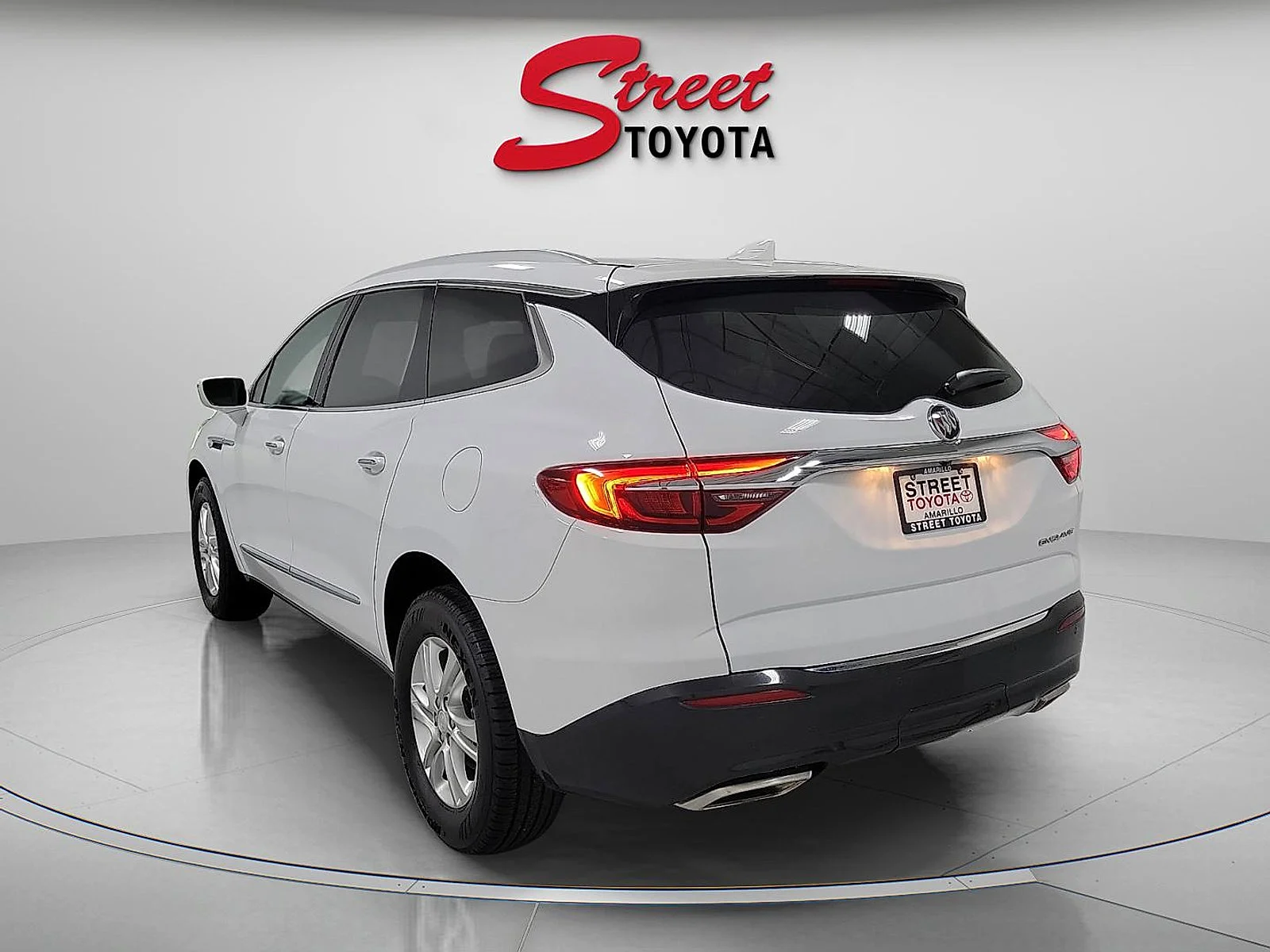 Used 2019 Buick Enclave Essence with VIN 5GAERBKW3KJ186673 for sale in Amarillo, TX
