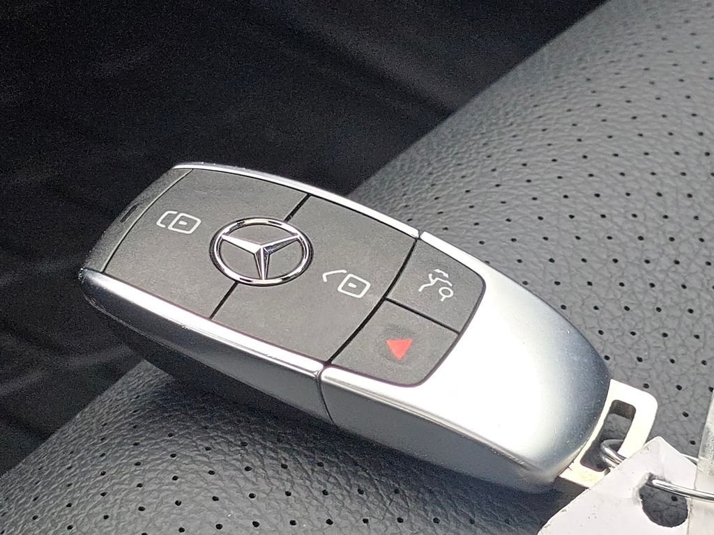 2025 Mercedes-Benz GLE GLE450E - Photo 39