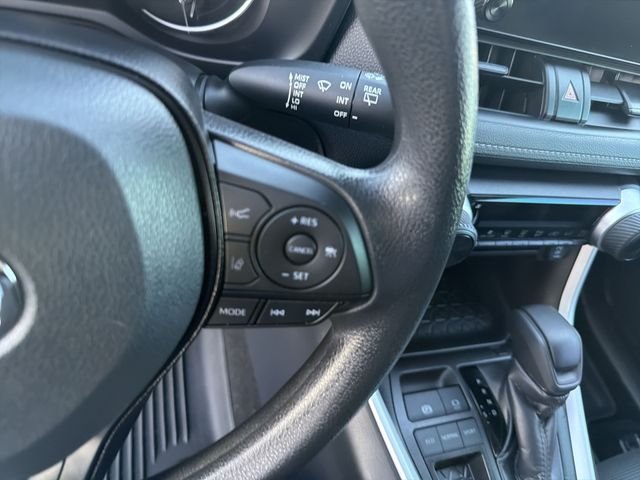 2025 Toyota RAV4 LE - Photo 17