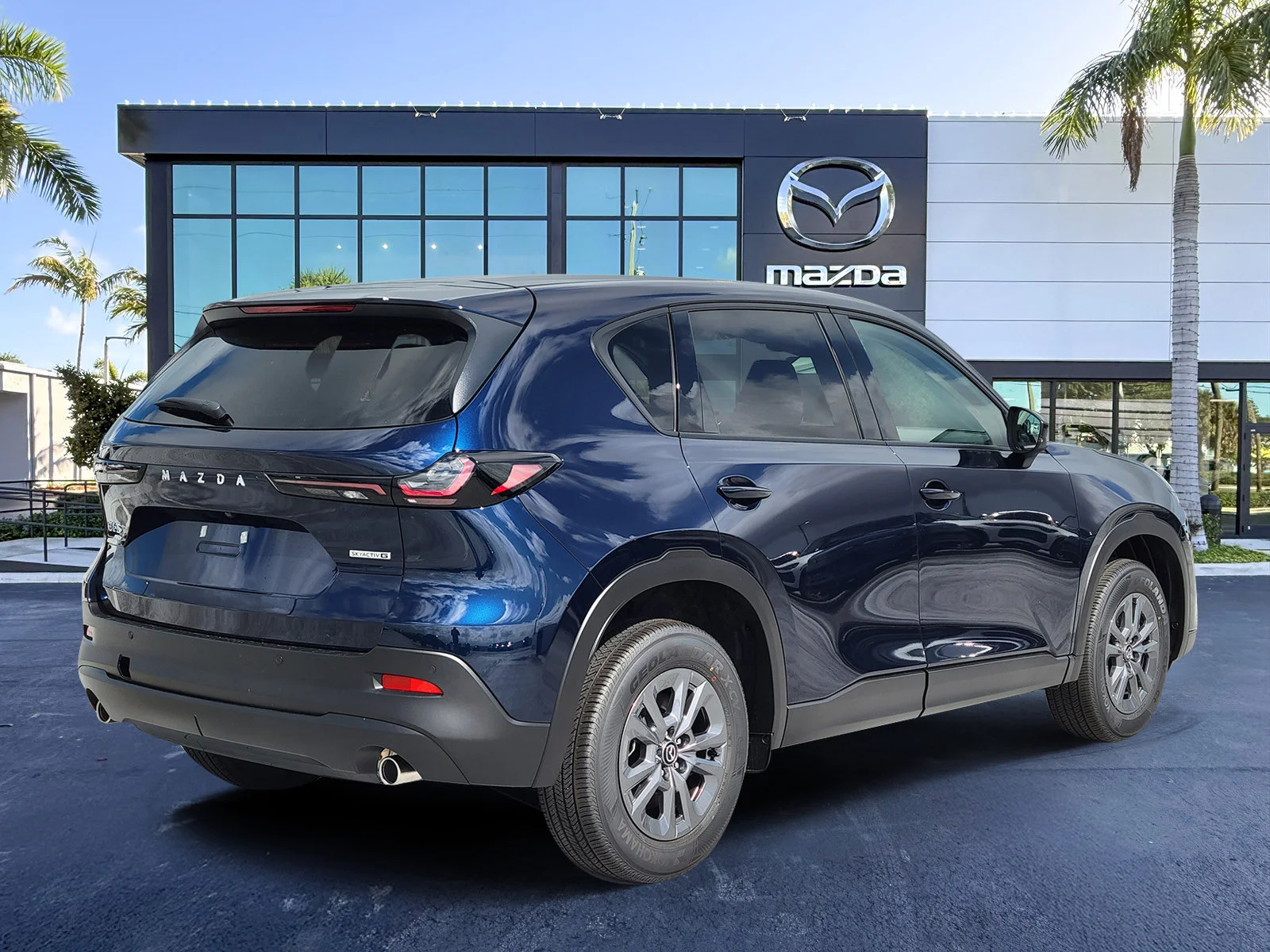 New 2026 Navy Blue Mica Mazda 2.5 S Select AWD image 4