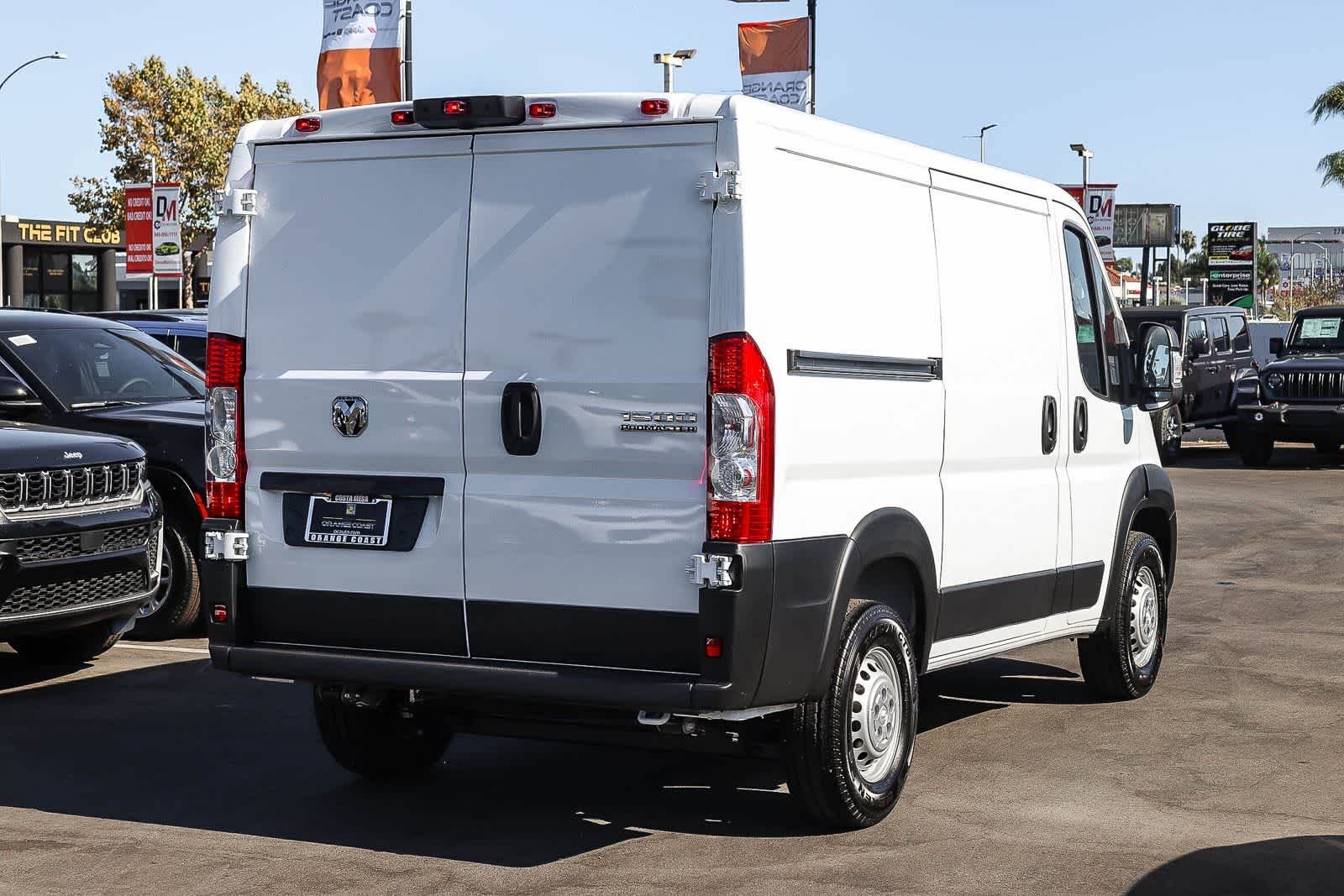 New 2026 Bright White Clear-Coat Exterior Paint RAM Tradesman image 4