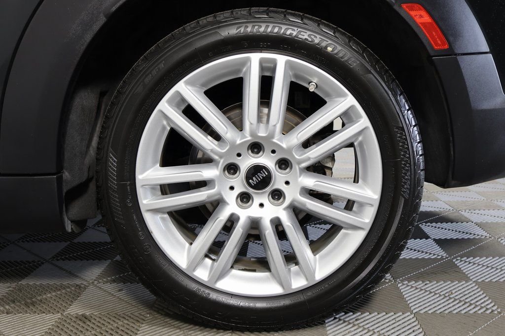 Used 2023 Midnight Black MINI  image 16