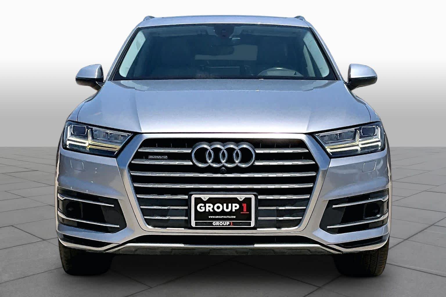 Used 2017 Florett Silver Metallic Audi Prestige image 4
