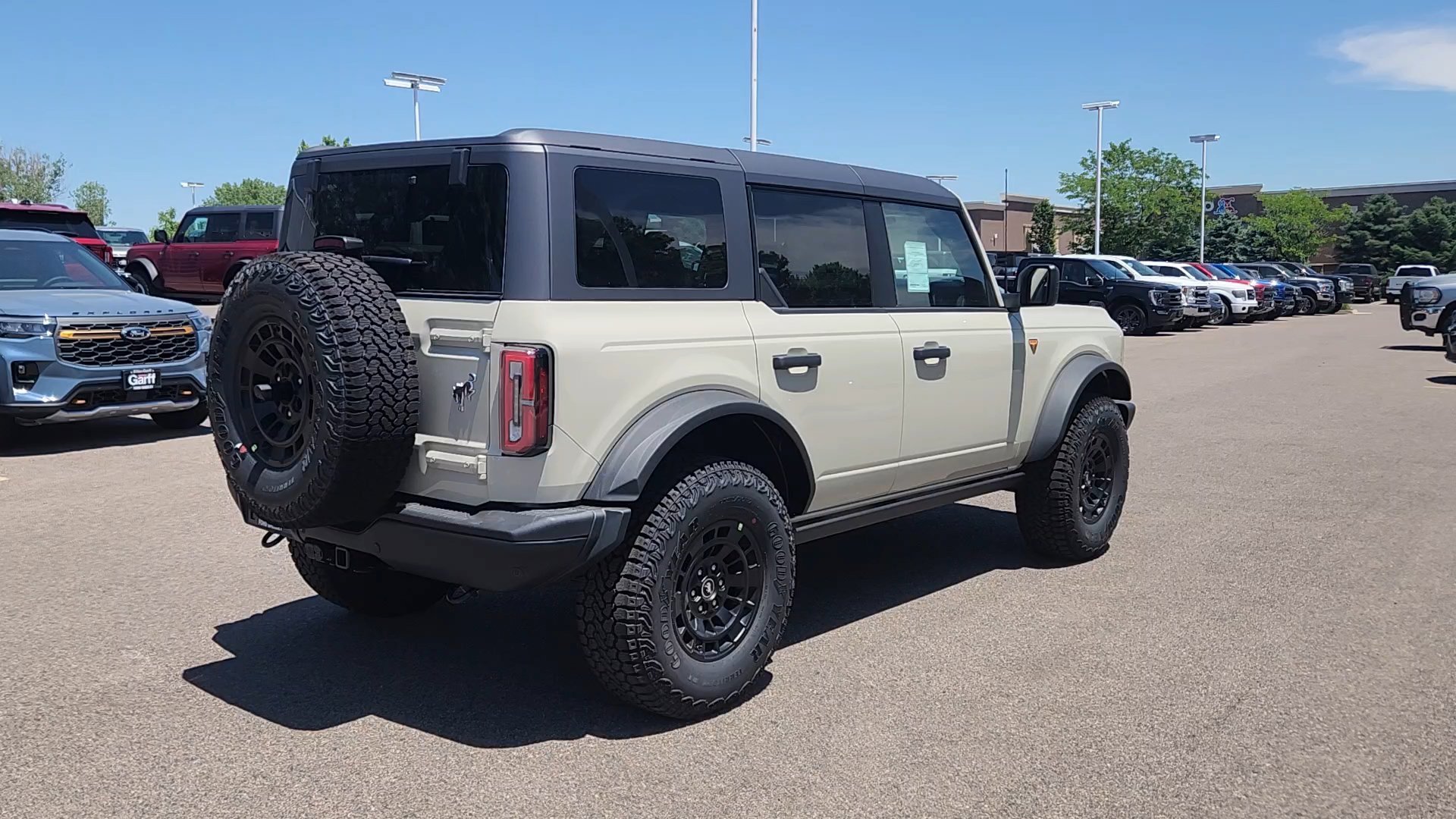 New 2026 Desert Sand Ford Badlands image 5