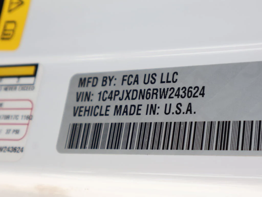 Used 2024 White Jeep Sport image 38