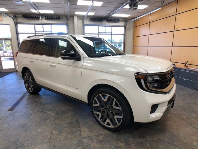 New 2026 Star White Metallic Tri-Coat Ford Platinum® image 1