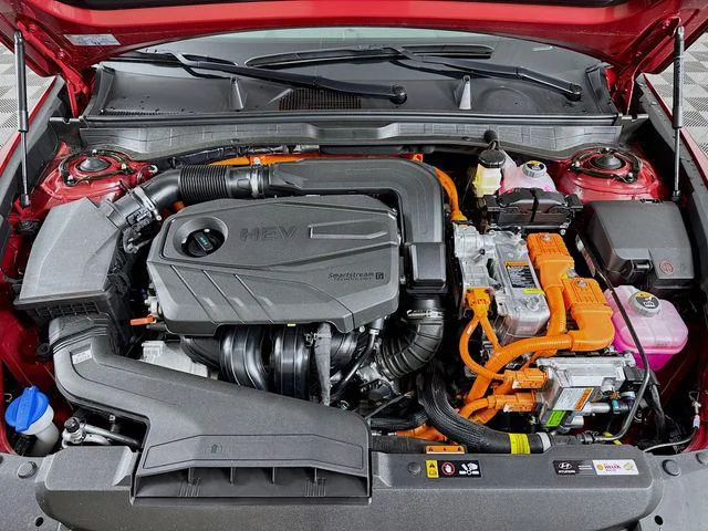 2025 Hyundai Sonata Hybrid SEL - Photo 44