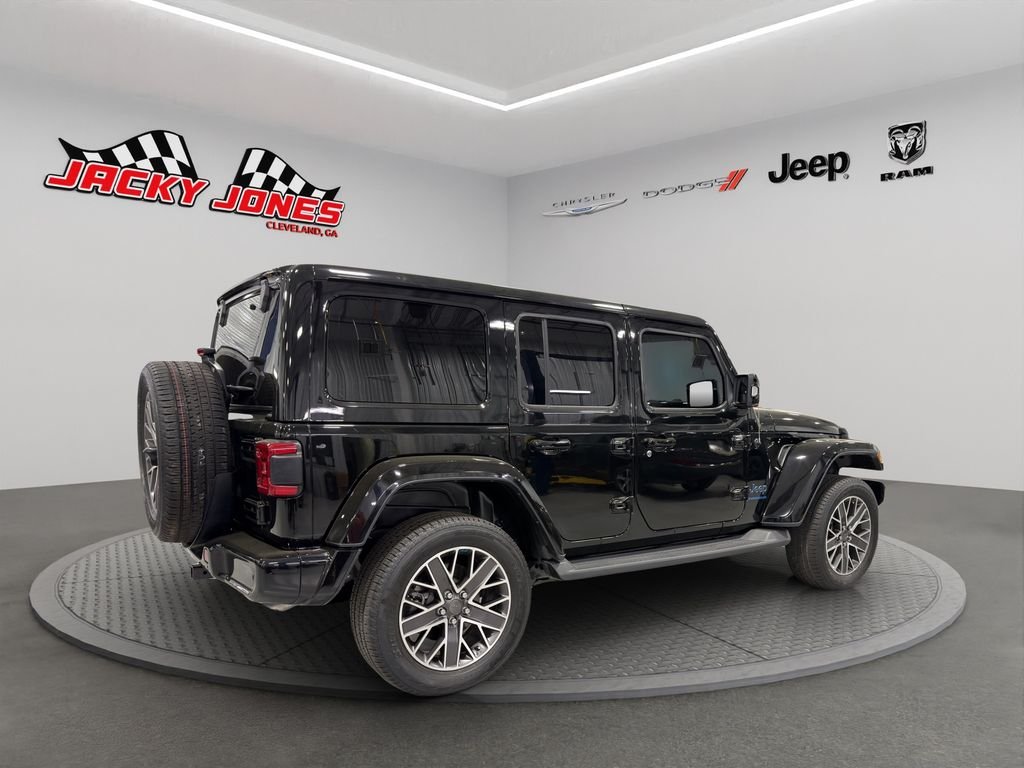 Used 2023 Black Clearcoat Jeep Sahara High Altitude image 11