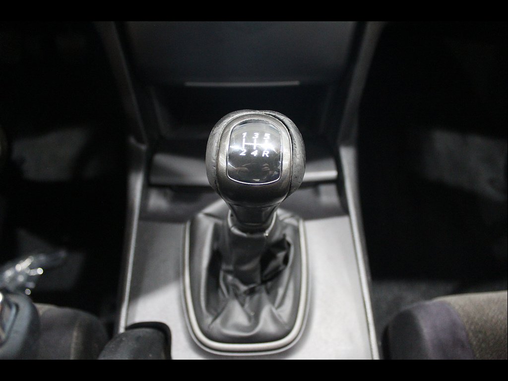 Used 2008 Alabaster Silver Metallic Honda LX image 30