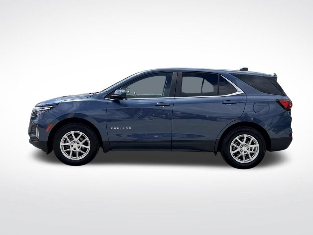 Used 2024 Lakeshore Blue Metallic Chevrolet LT image 3