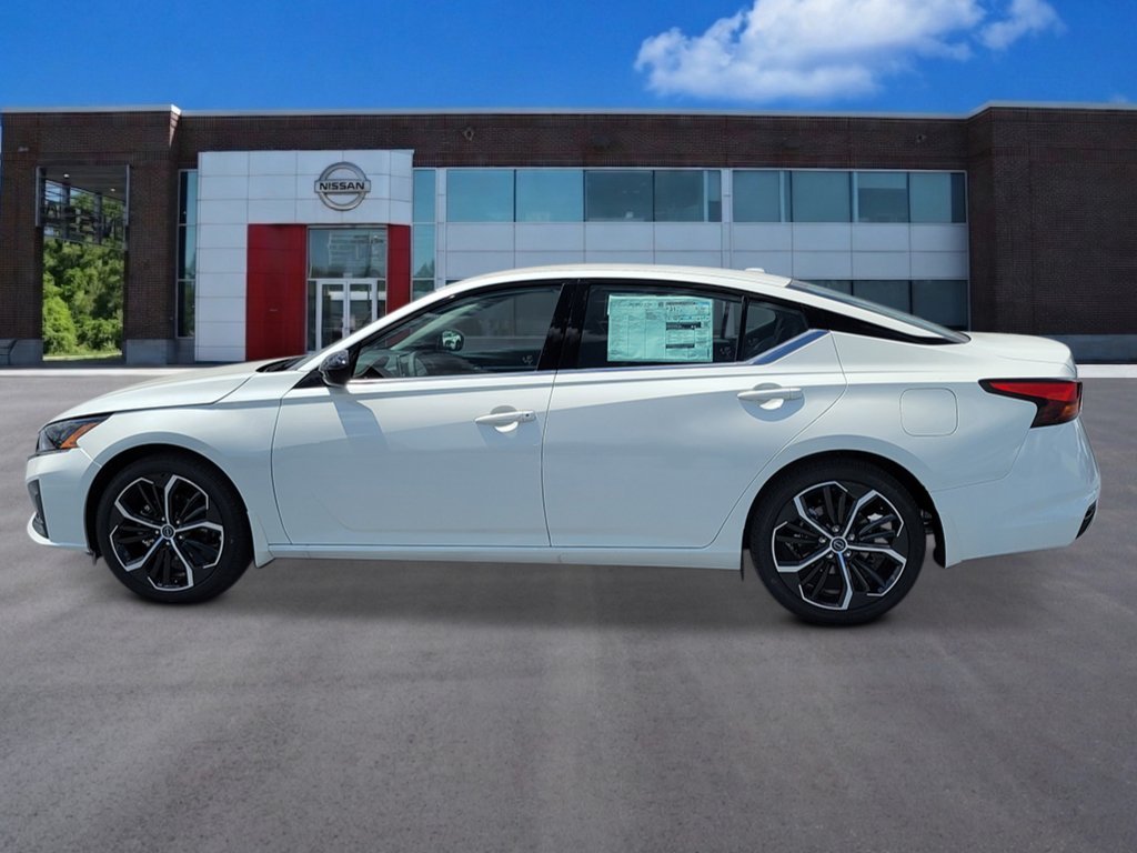 New 2026 Pearl White Tricoat Nissan SR image 3