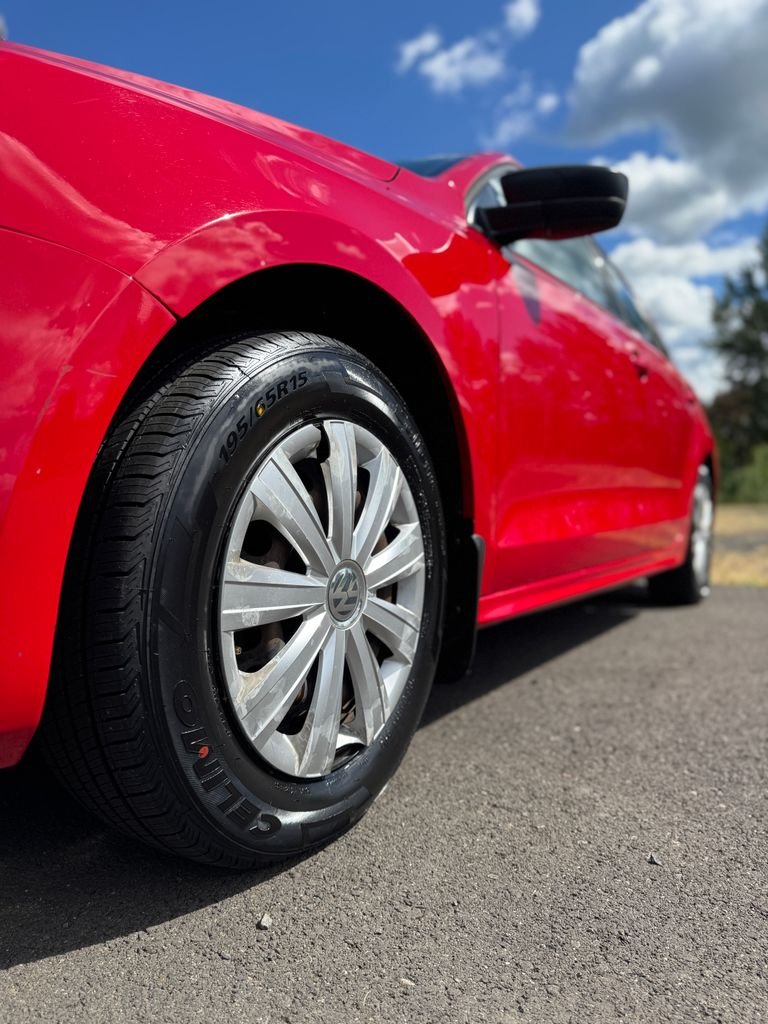 Used 2014 Tornado Red Volkswagen 2.0L S image 36