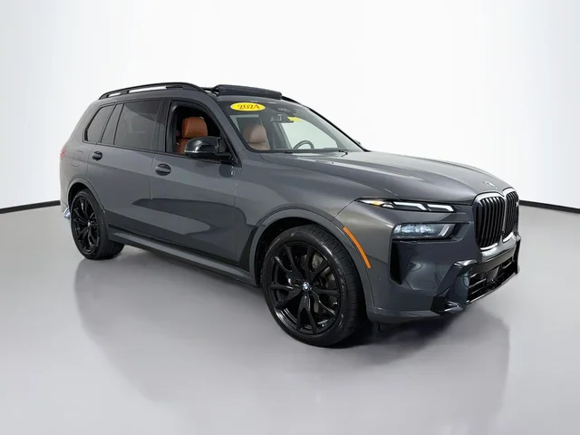 2024 BMW X7 M60i