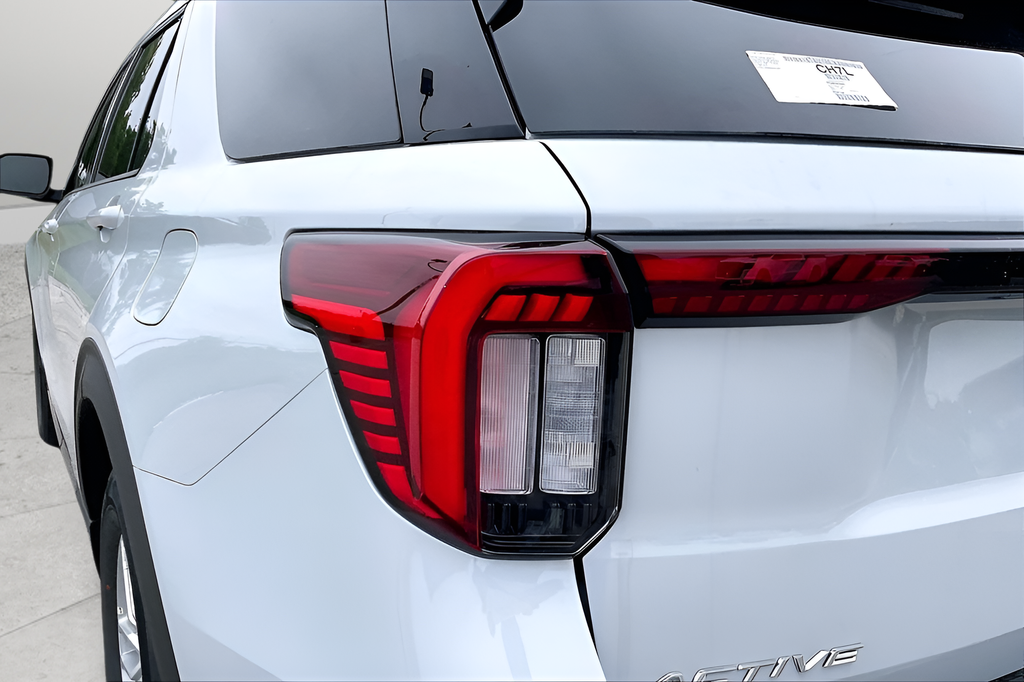 New 2026 Space White Metallic Ford Active image 19