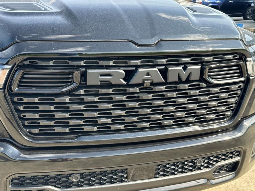 New 2026 Diamond Black Crystal Pearl-Coat Exterior Paint RAM Express image 8