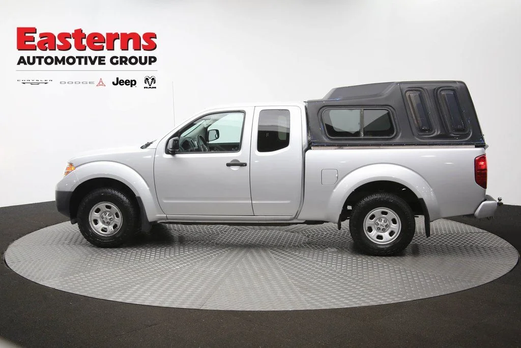 Used 2019 Silver Nissan S image 61