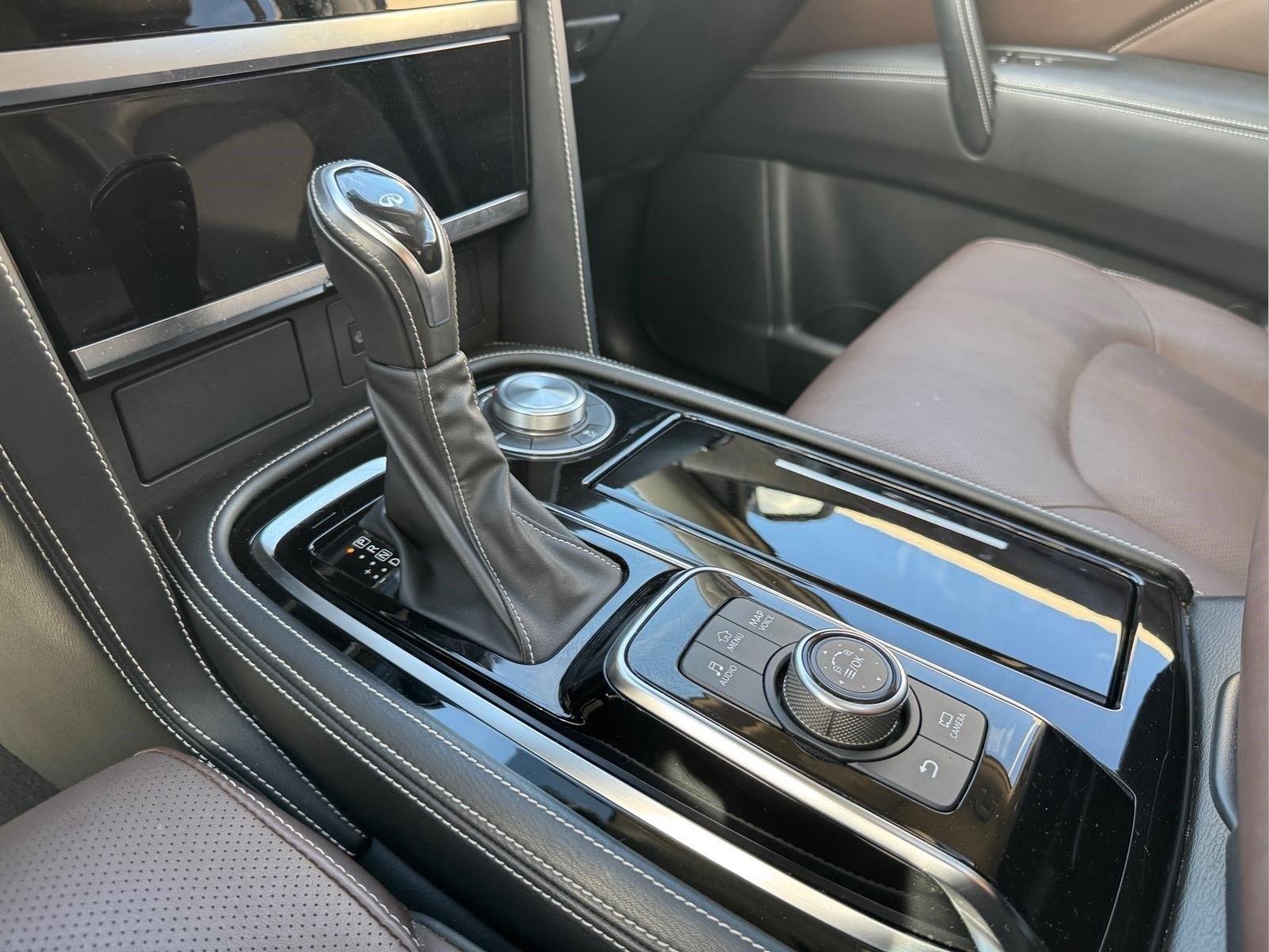 Used 2022 Champagne Quartz INFINITI PREMIUM SELECT image 25