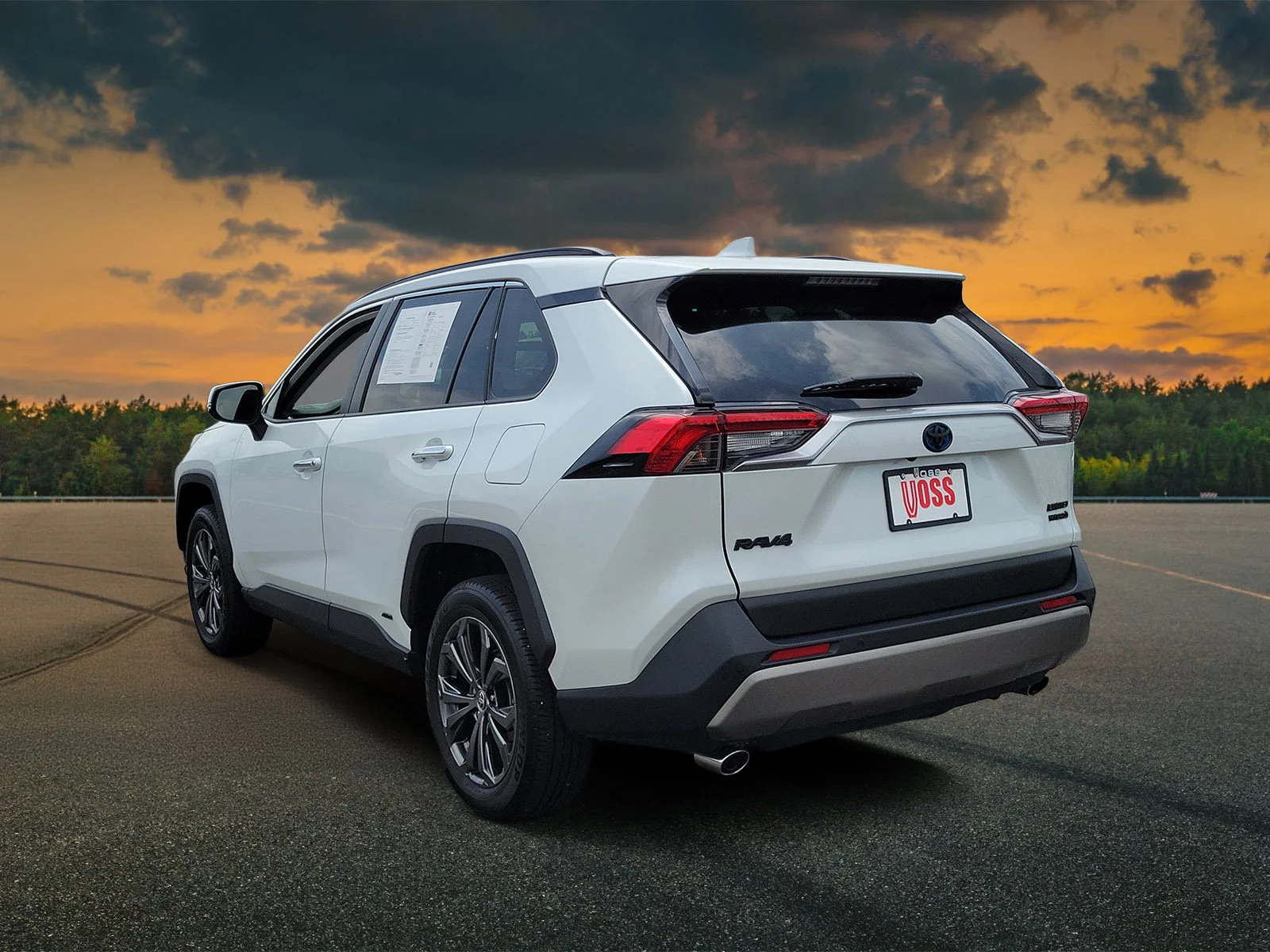 Certified Used 2024 Wind Chill Pearl Toyota Limited image 3