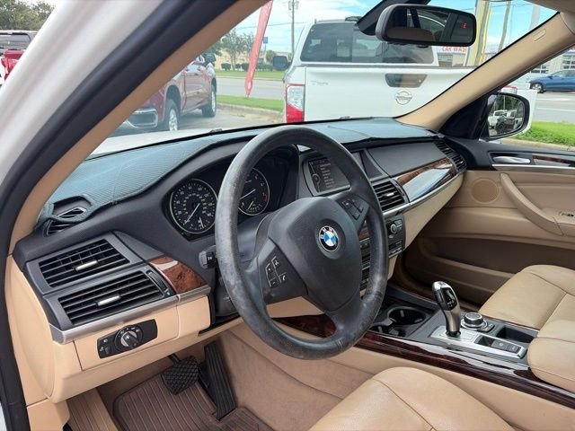 Used 2011 White BMW xDrive35i image 27