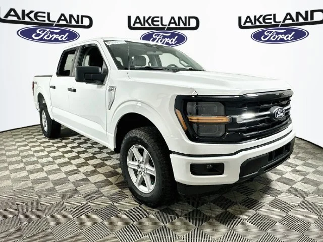 New 2026 White Ford XLT image 1