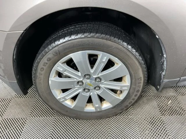 Used 2010 Gray Chevrolet LT image 9