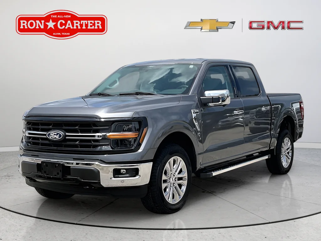 Used 2024 Gray Ford XLT image 3