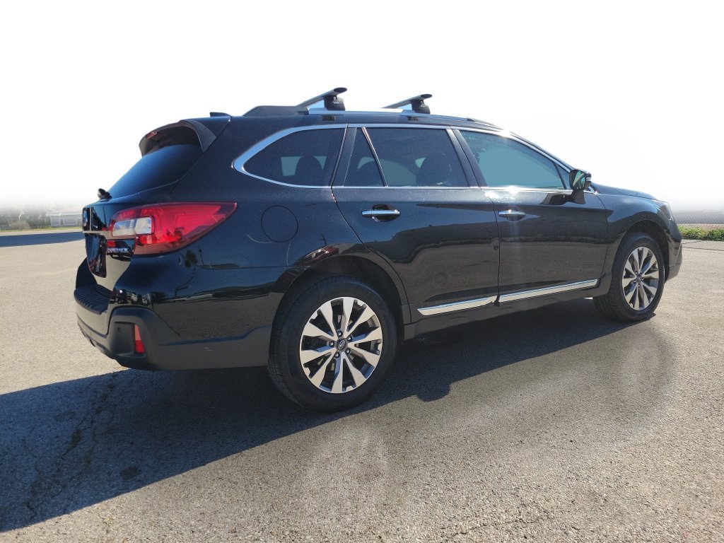Used 2019 Black Subaru 2.5i Touring image 4
