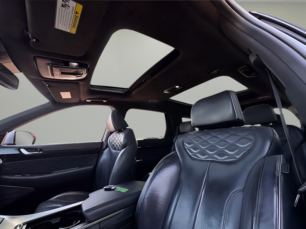 Used 2020 Silver Hyundai Limited image 18
