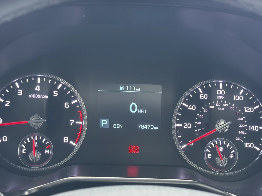 Used 2022 Black Kia EX image 16