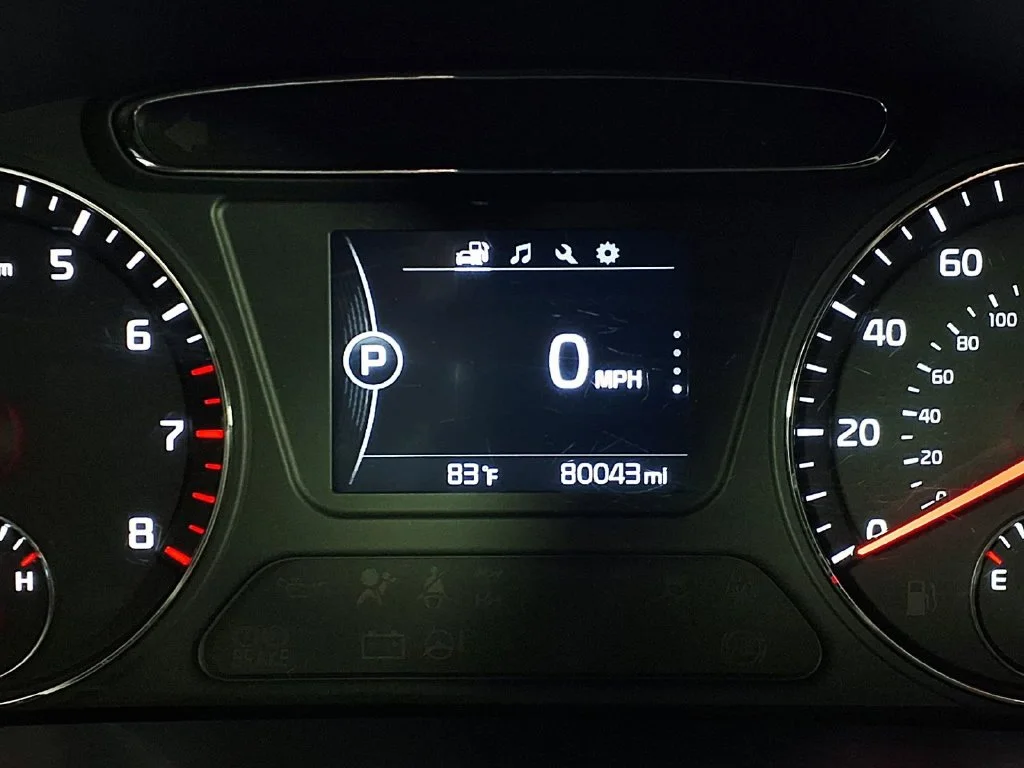 Used 2017 Purple Kia LX image 18