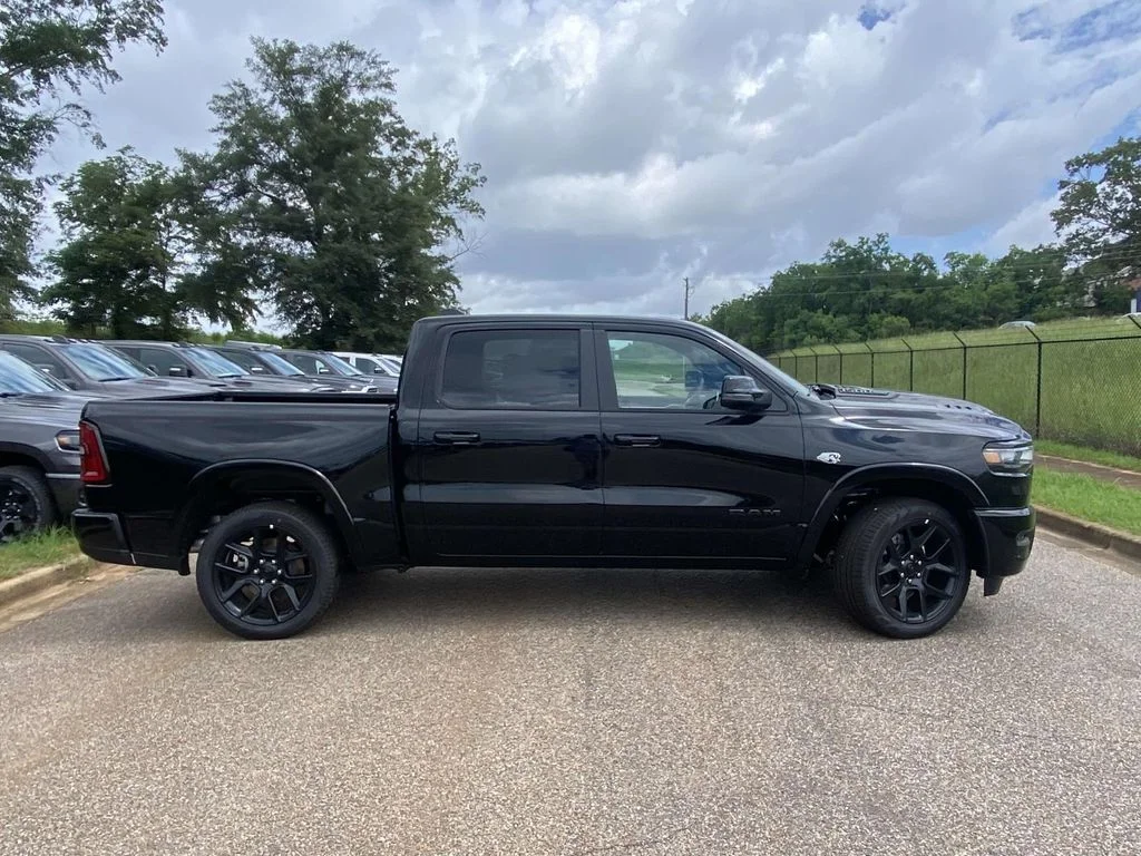 New 2026 Diamond Black Crystal Pearl-Coat Exterior Paint RAM Laramie image 6