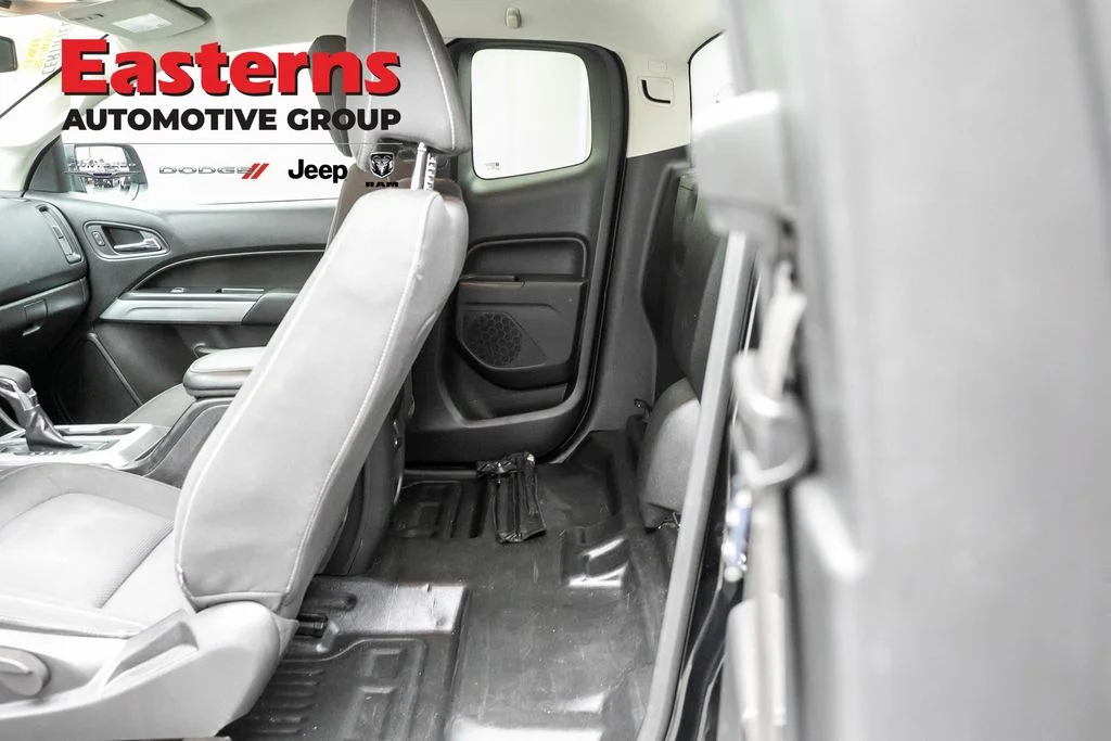 Used 2022 Black Chevrolet LT image 18