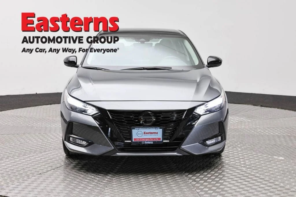 Used 2023 Gray Nissan SR image 2