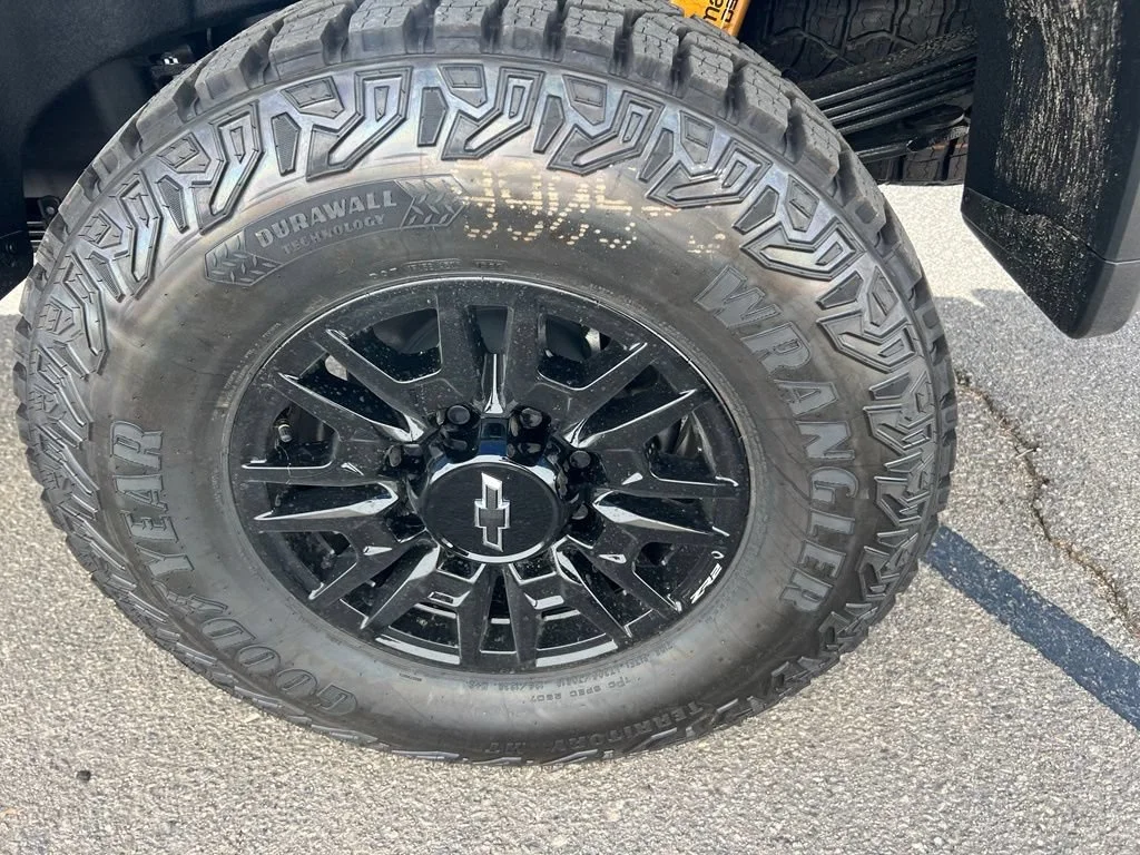 New 2026 Cypress Gray Chevrolet ZR2 image 33