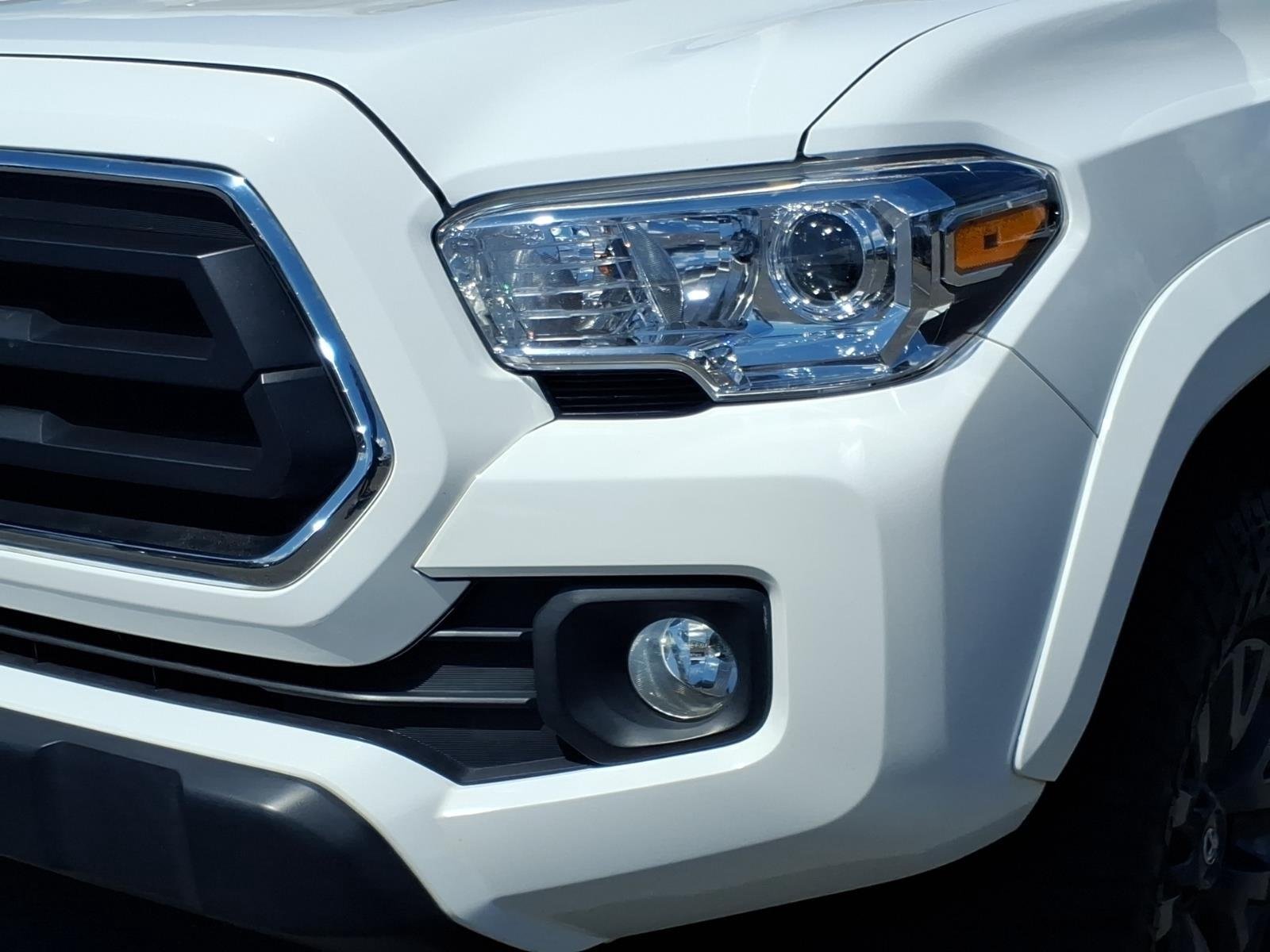 Used 2023 Ice Cap Toyota SR5 image 16