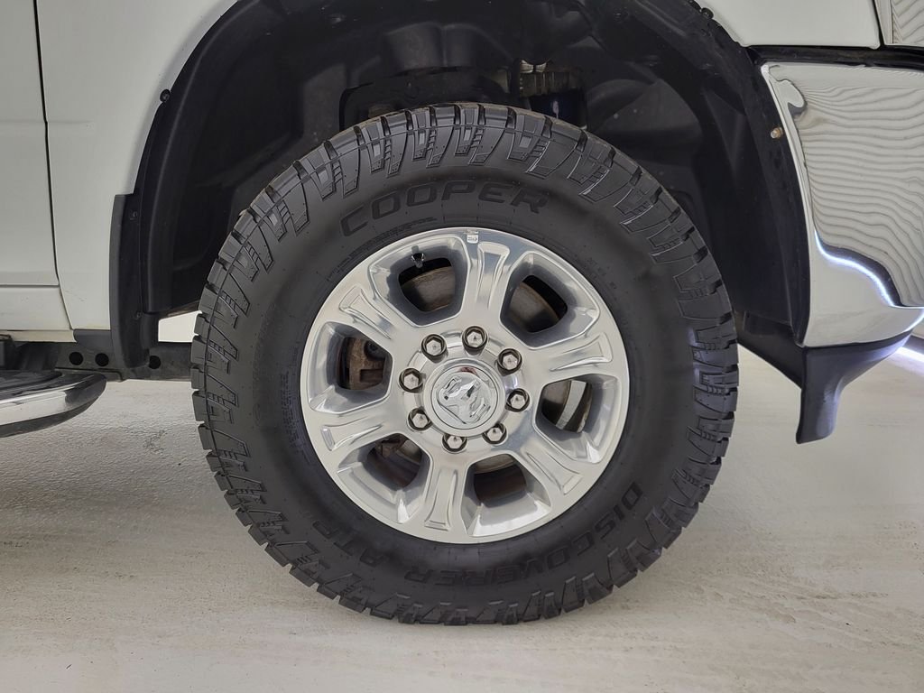 Used 2024 White Ram Big Horn image 21