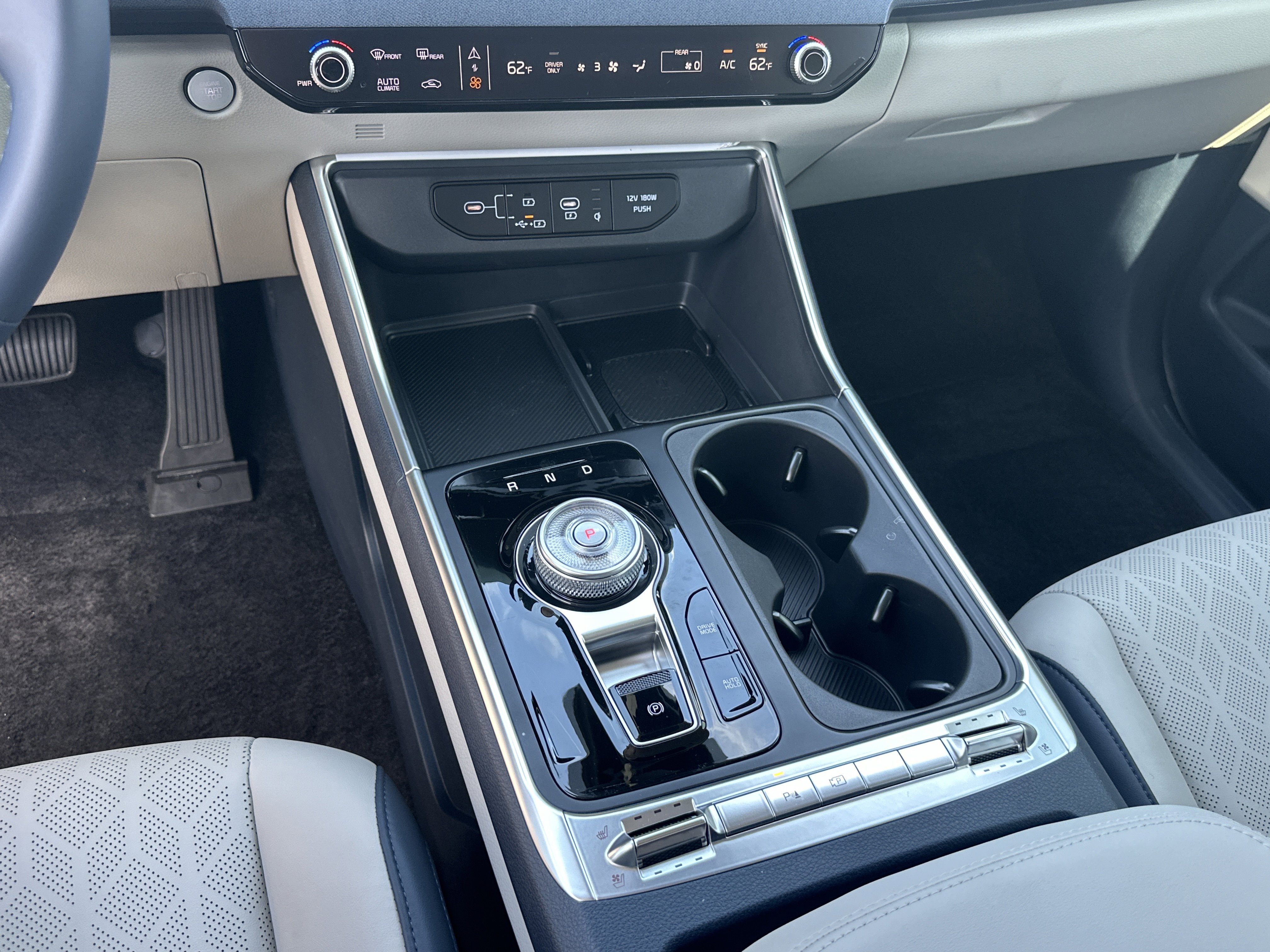 New 2026 Ceramic Silver Kia SX image 31