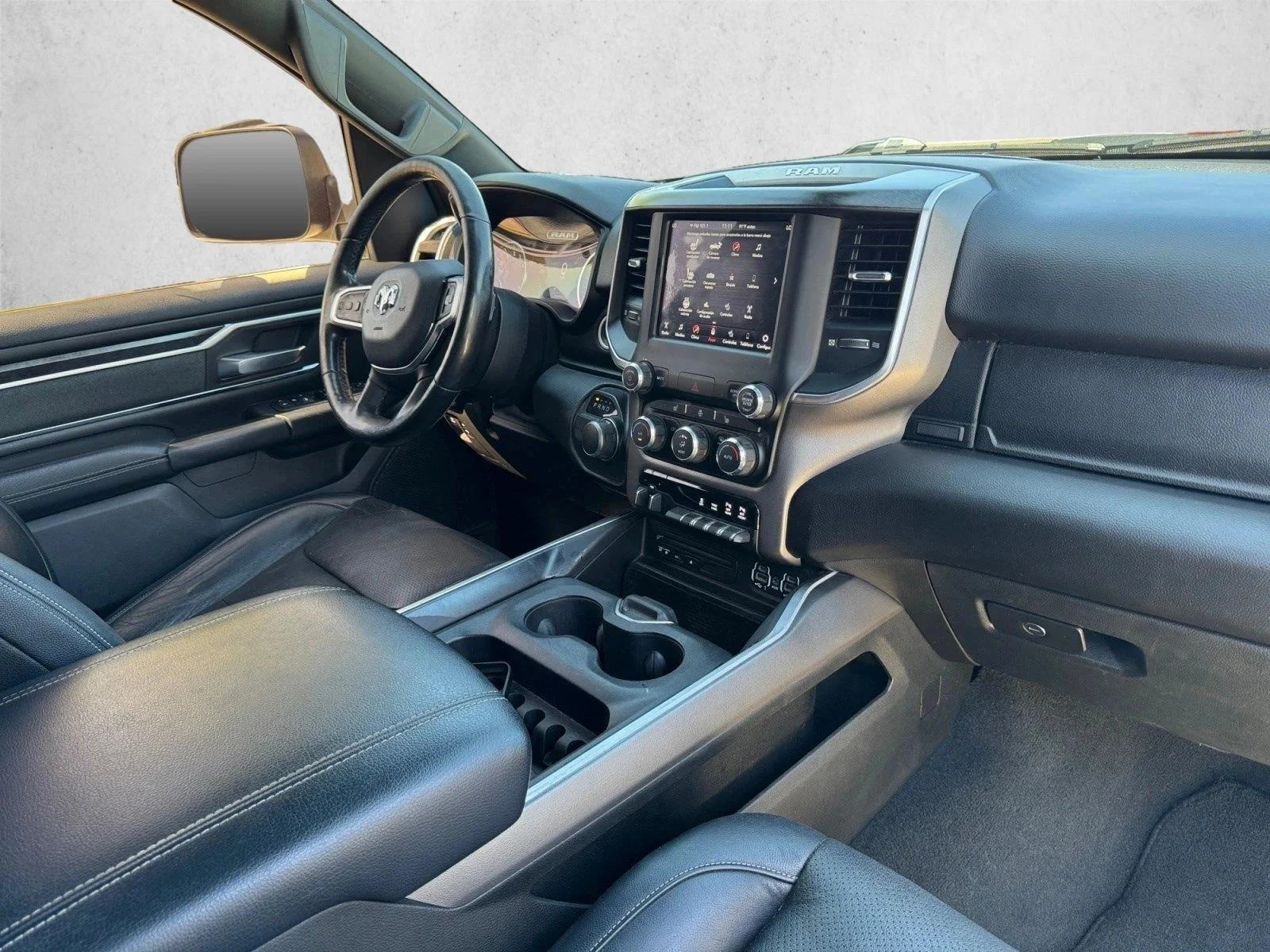 Used 2019 Diamond Black Crystal Pearlcoat RAM Big Horn/Lone Star image 23