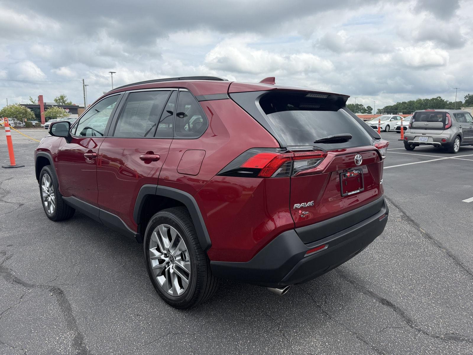 Used 2023 Ruby Flare Pearl Toyota XLE Premium image 5