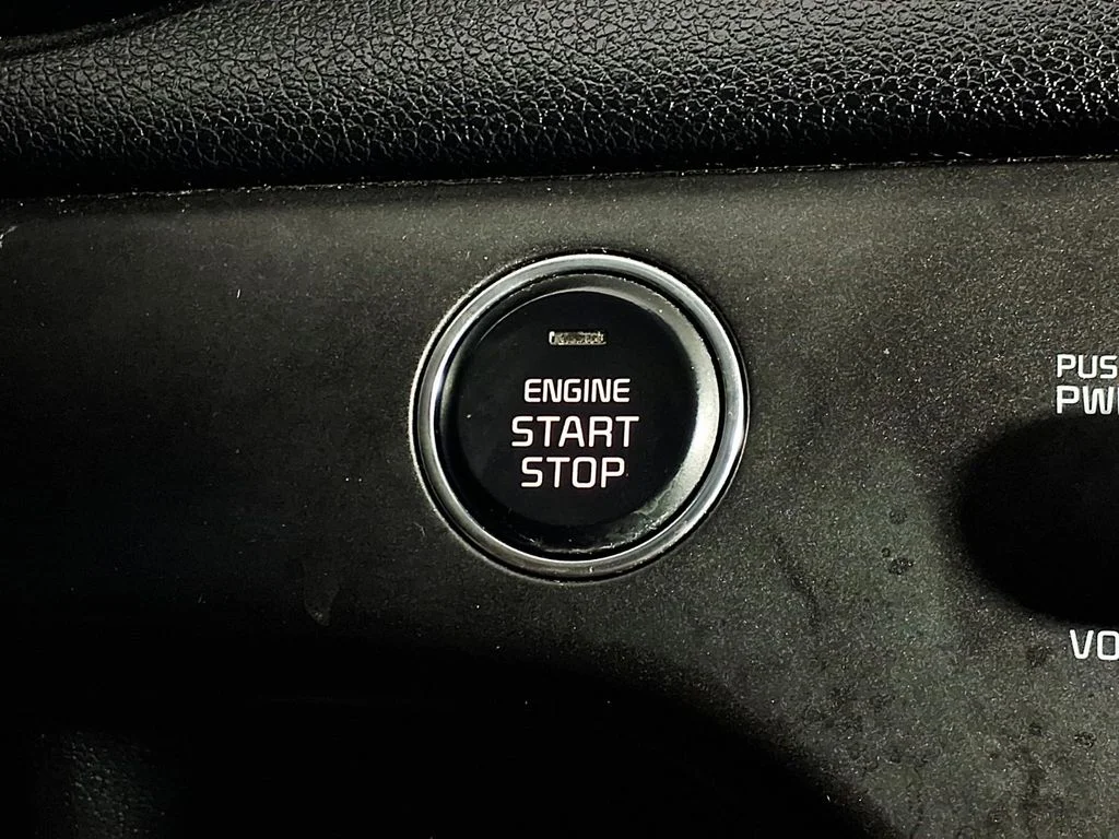 Used 2017 Silver Kia EX image 16