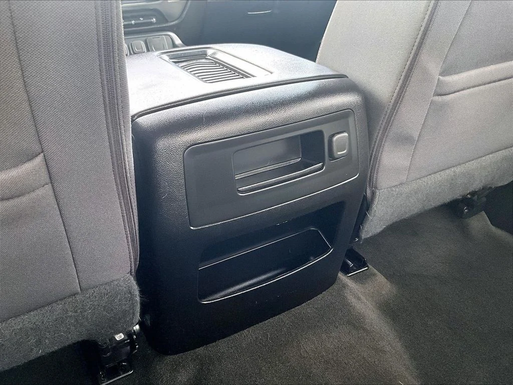 Used 2018 Black Chevrolet LT image 33