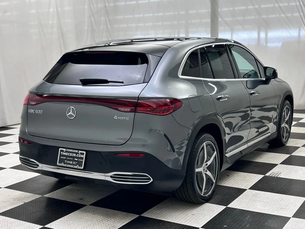 Used 2023 Gray Mercedes-Benz 500 SUV image 7