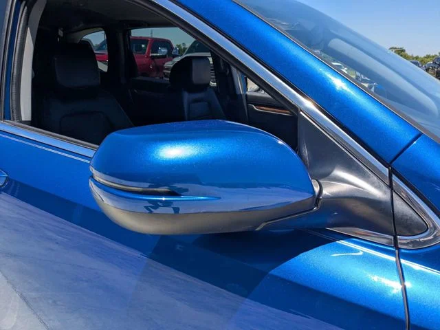 Used 2020 Blue Honda EX-L image 11