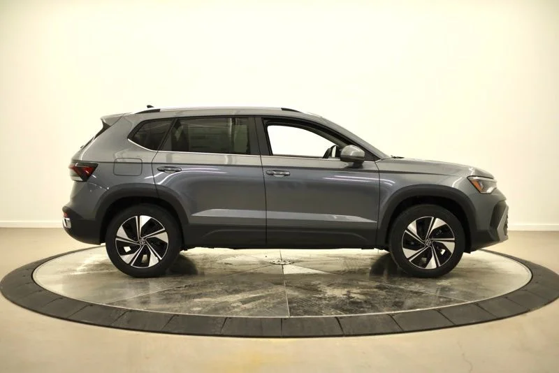 New 2026 Gray Volkswagen 1.5T SE image 2