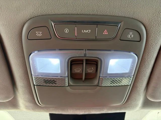 Used 2021 Gray Kia SX image 25