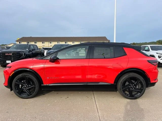2026 Chevrolet Equinox EV RS - Photo 8
